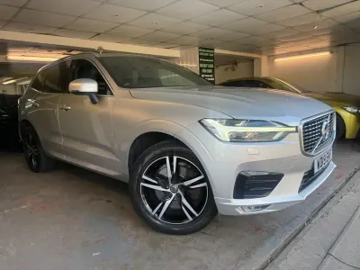 Used Volvo XC60 R-Design 246 HP (180 kW) 2019 Silver SUV