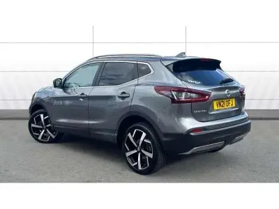 Begagnad Nissan Qashqai N-Motion 140 HK (102 kW) 2021 Grå SUV