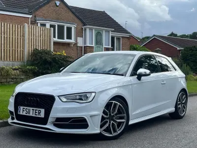 Used Audi S3 Sportback Advanced 300 HP (220 kW) 2015 White Hatchback