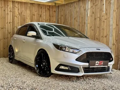 Used Ford Focus ST 250 HP (183 kW) 2016 Silver Hatchback