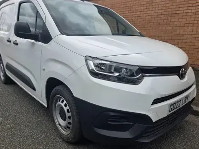 Used Toyota Proace City Active 102 HP (75 kW) 2024 MPV