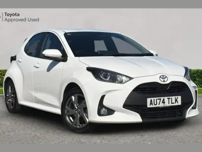 Used Toyota Yaris 116 HP (85 kW) 2024 Pure white Hatchback