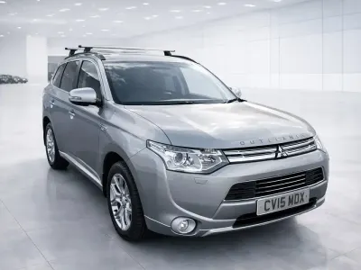 Begagnad Mitsubishi Outlander P-HEV