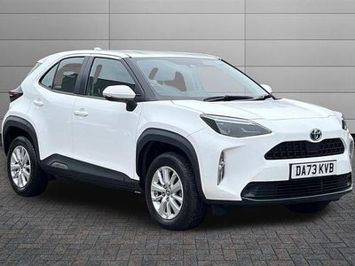 Pure white Used 2023 Toyota Yaris Cross SUV | £18,395 (Good price)
