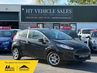 Usado Ford Fiesta Studio 82 HP (60 kW) 2014 Preto Citadino