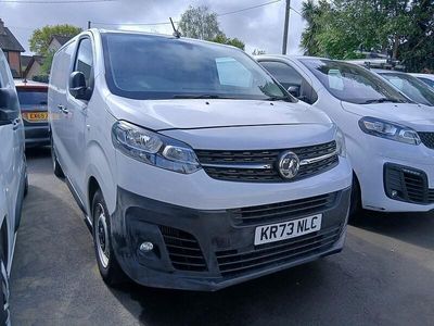 Second-hand Vauxhall Vivaro S 100 CP (73 kW) 2023 Alb Monovolum
