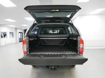 Begagnad Nissan Navara Tekna 190 HK (139 kW) 2021 Grå Pickup