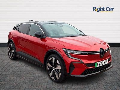 Flame red/black Used 2025 Renault Megane E-Tech Komfort Hatchback | £24,499