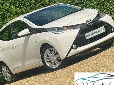 Used Toyota Aygo x-press 69 HP (50 kW) 2016 Hatchback