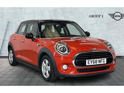 Używany Mini Cooper Hatch 136 KM (100 kW) 2018 Pomarańczowy Hatchback