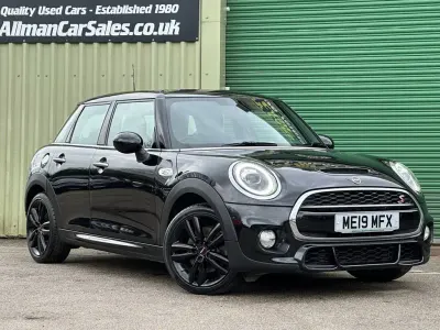 Used Mini Cooper S Hatch 192 HP (141 kW) 2019 Black Hatchback