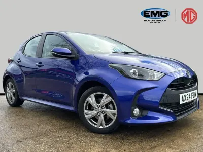Usado Toyota Yaris 116 HP (85 kW) 2024 Azul Citadino