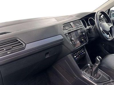 Used VW Tiguan Active 150 HP (110 kW) 2021 Grey SUV