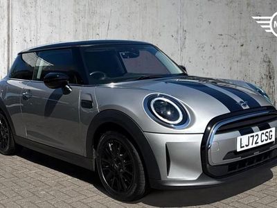 Begagnad Mini Cooper Classic 134 HK (98 kW) 2023 Silver Halvkombi