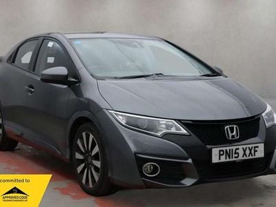 Begagnad Honda Civic SE Plus 100 HK (73 kW) 2015 Grå Halvkombi