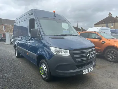 Used Mercedes Sprinter 161 HP (118 kW) 2019 Blue Van