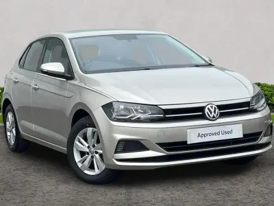 Used VW Polo SE 95 HP (69 kW) 2019 Silver Hatchback