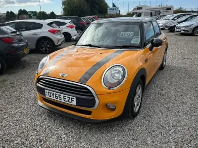 Używany Mini Cooper D Hatch 2015 Pomarańczowy Hatchback
