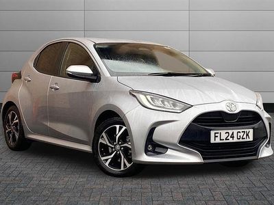 Used Toyota Yaris Hybrid Design 116 HP (85 kW) 2024 Silver Hatchback