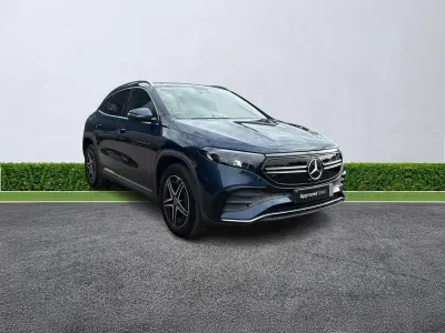 Begagnad Mercedes EQA250 AMG line 139 kW (190 HK) 2021 Blå SUV