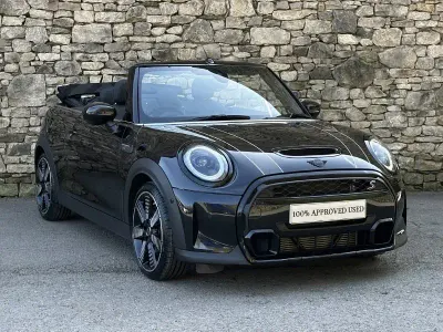 Używany Mini Cooper S Cabriolet Exclusive 175 KM (128 kW) 2023 Czarny Kabriolet