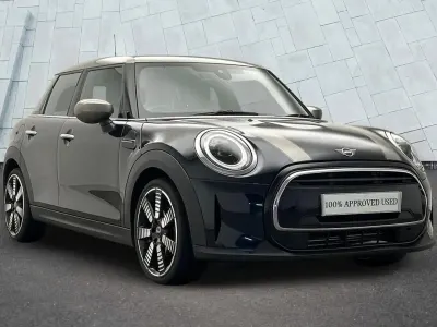 Used Mini Cooper Exclusive 134 HP (98 kW) 2023 Black Hatchback