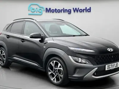 Gebraucht Hyundai Kona Premium 120 PS (88 kW) 2021 Schwarz SUV