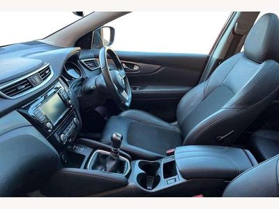 Used Nissan Qashqai Tekna 140 HP (102 kW) 2019 Red SUV