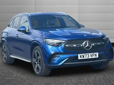Begagnad Mercedes GLC300 AMG Line Premium 258 HK (189 kW) 2023 Blå Kombi