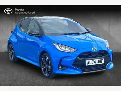 Używany Toyota Yaris Hybrid Edition 130 KM (95 kW) 2024 Niebieski Hatchback