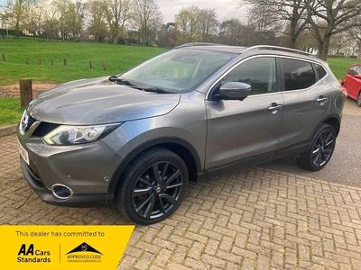 Used Nissan Qashqai Tekna 130 HP (95 kW) 2017 Grey SUV