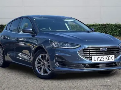 Used Ford Focus Titanium 125 HP (91 kW) 2023 Blue Hatchback