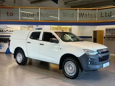 Used Isuzu Pick up 164 HP (120 kW) 2021 White Pickup