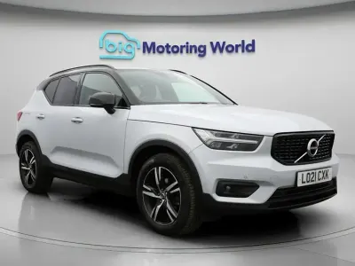 Used Volvo XC40 R-Design 163 HP (119 kW) 2021 Silver SUV