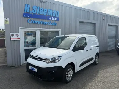 Used Citroën Berlingo 75 HP (55 kW) 2021 White MPV