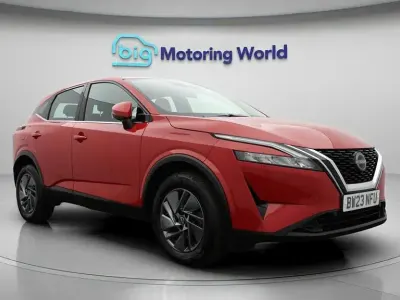 Used Nissan Qashqai Acenta Premium 158 HP (116 kW) 2023 Red SUV