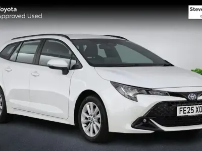 Used Toyota Corolla 140 HP (102 kW) 2025 White Estate