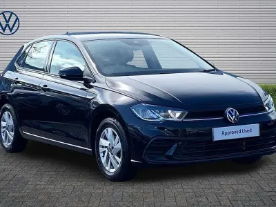 Used VW Polo Life 95 HP (69 kW) 2022 Deep black Hatchback