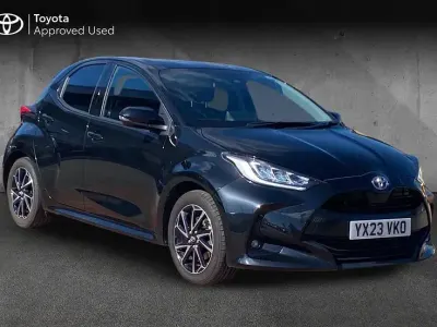 Used Toyota Yaris Design 116 HP (85 kW) 2023 Black Hatchback