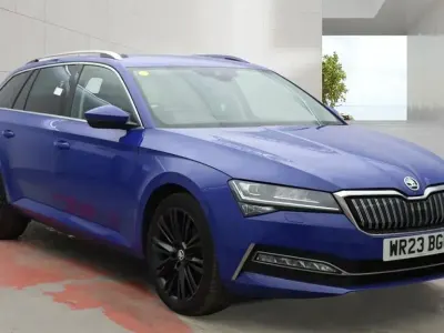 Used Skoda Superb SE L 218 HP (160 kW) 2023 Blue Estate