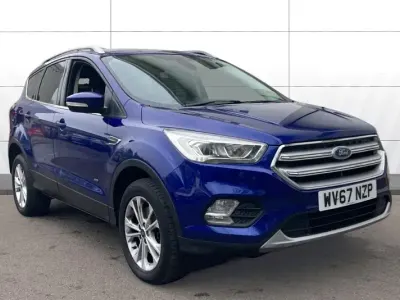 Begagnad Ford Kuga Titanium 182 HK (133 kW) 2017 Blå SUV
