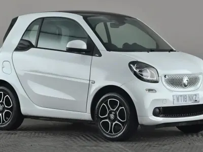 Begagnad Smart ForTwo Coupé Prime 71 HK (52 kW) 2018 Vit Sportkupé