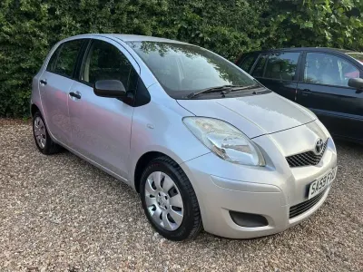 Used Toyota Yaris T2 69 HP (50 kW) 2009 Silver Hatchback