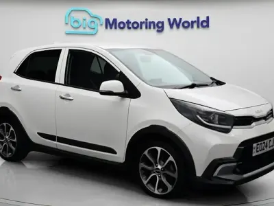 Used Kia Picanto X-Line 67 HP (49 kW) 2024 White Hatchback