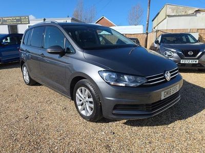 Used VW Touran SE 110 HP (80 kW) 2018 Grey MPV