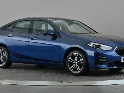 Usado BMW 218 Sport Line 136 HP (100 kW) 2022 Azul Coupé