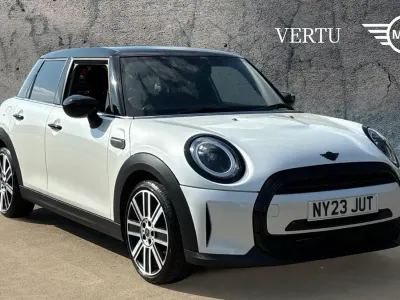Used Mini Cooper Exclusive 136 HP (100 kW) 2022 White Hatchback