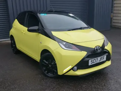 Used Toyota Aygo X-cite 68 HP (50 kW) 2017 Yellow Hatchback