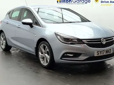 Used Vauxhall Astra SRi 150 HP (110 kW) 2017 Silver Hatchback