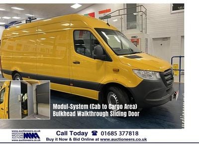 Used Mercedes Sprinter Progressive 143 HP (105 kW) 2020 Yellow Van